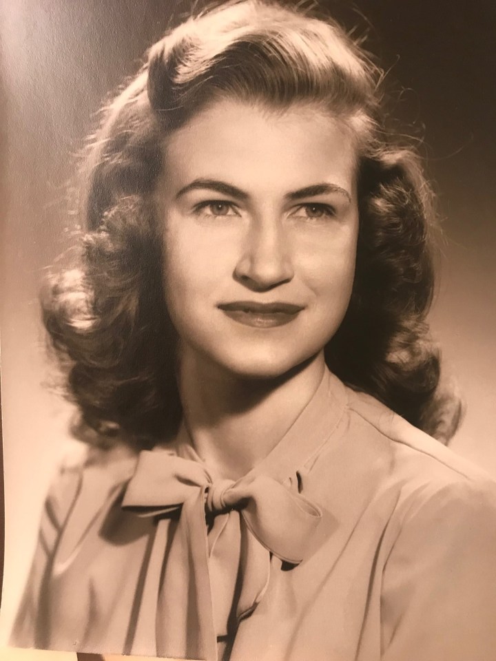 Mama age 22